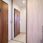 Cozy And Quiet In Wider Center Apartamento