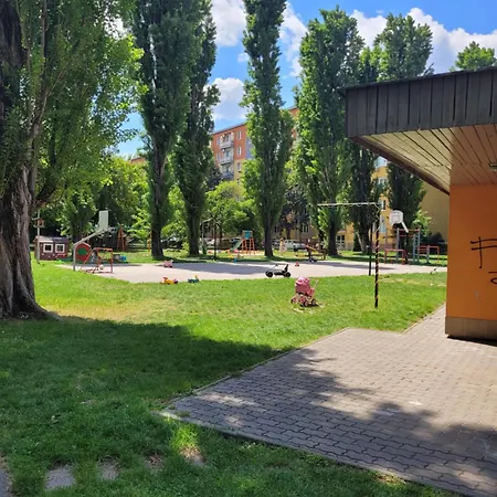 Apartment Cozy And Quiet In Wider Center Pressburg